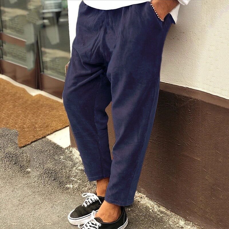 Lässige, lockere Cordhose für Herren